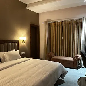 Ashirvad Pensión Varanasi